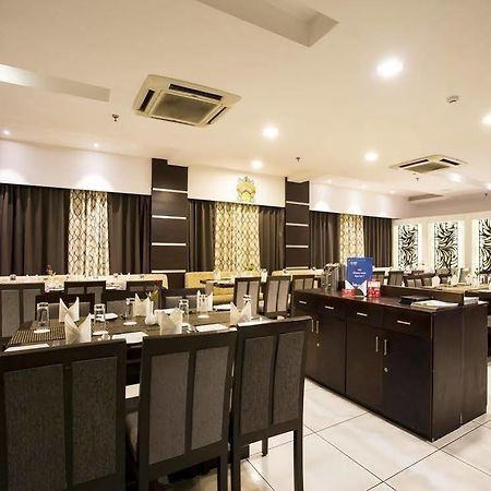 Oyo Rooms Near Cosmos Mall Siliguri Exterior foto