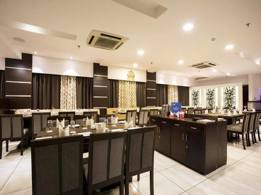 Oyo Rooms Near Cosmos Mall Siliguri Exterior foto