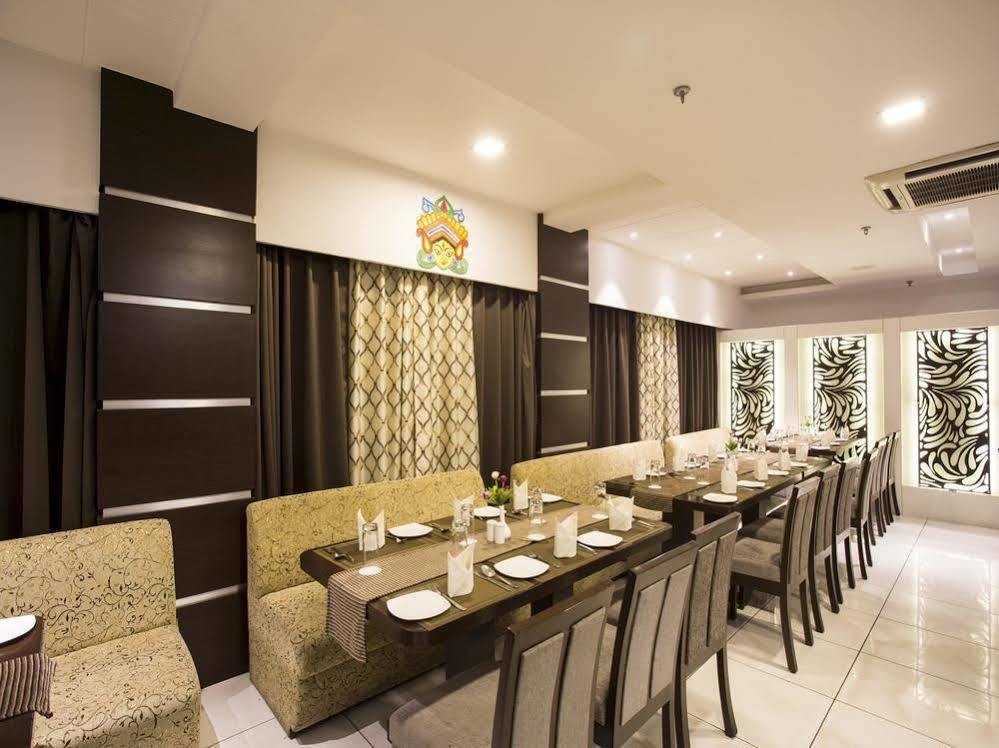 Oyo Rooms Near Cosmos Mall Siliguri Exterior foto