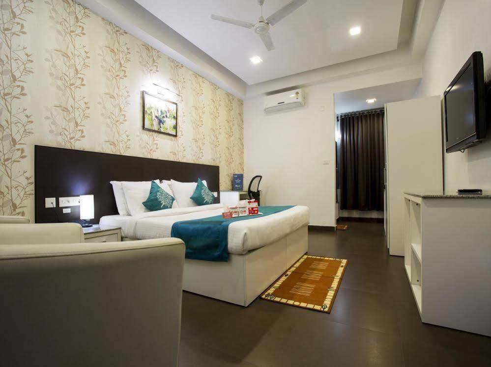 Oyo Rooms Near Cosmos Mall Siliguri Exterior foto
